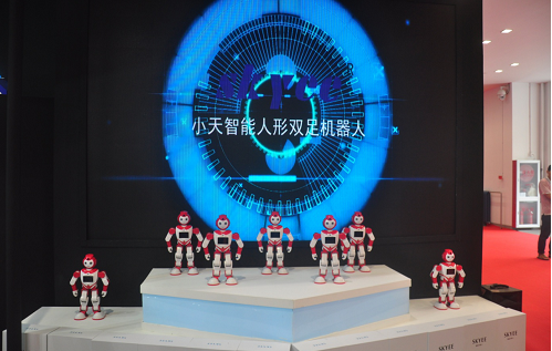 2017世界机器人大会：走进天益智网“机器人梦工厂”  