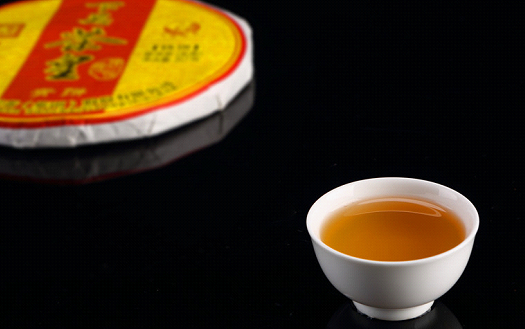 下关茶皇 源自勐库冰岛12年陈料铁饼  