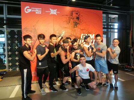 “GymMax健乐多”代言人来华 WWE巨星见面会现场火爆