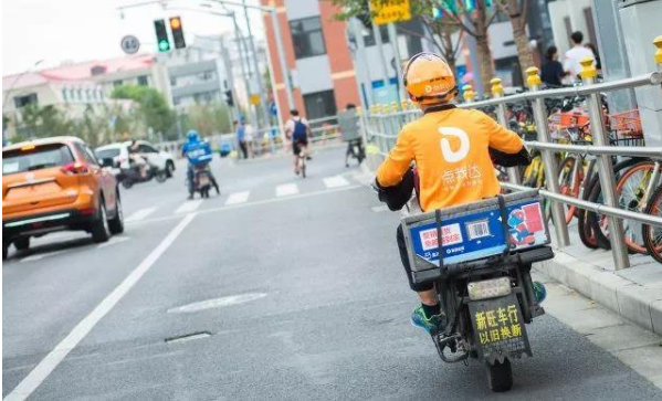 还没搞懂新零售？最早转型的那批外卖小哥都年入20万了！