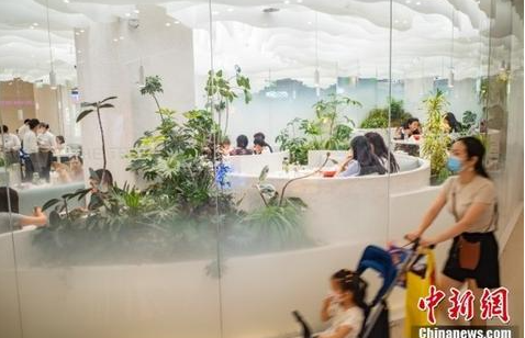 “烟火气”回来了，中国经济值得世界投下“信任票”